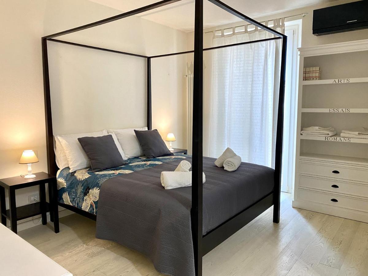 Front Beach Apartments 비아레지오 외부 사진