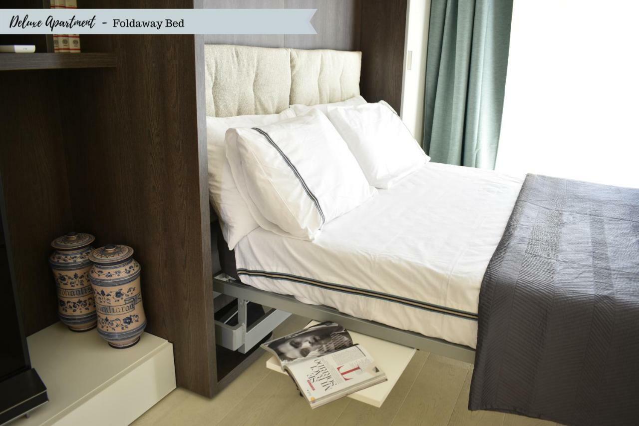 Front Beach Apartments 비아레지오 외부 사진